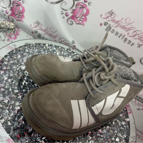 Ugg boots grey mini booties short style lace up laces ribbon 🎀 size 3 EUC gray - Picture 10 of 11